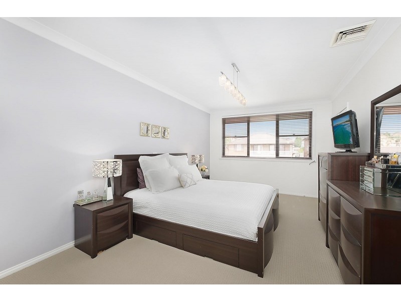 3 Fuchsia Place, Bossley Park NSW 2176