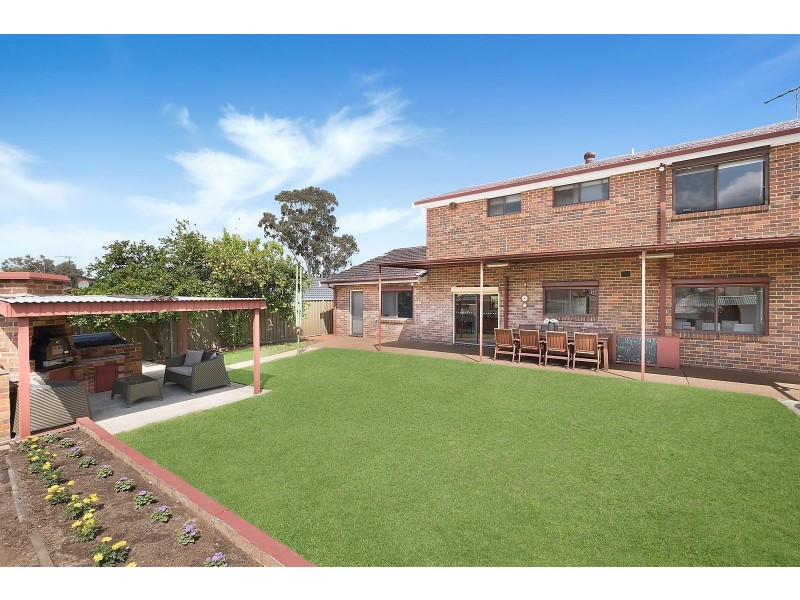 3 Fuchsia Place, Bossley Park NSW 2176