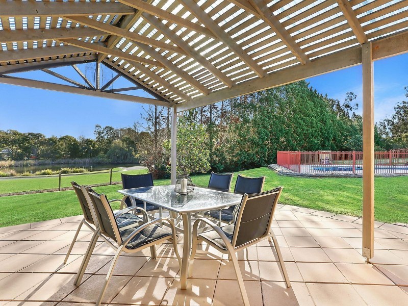 43 Benwerrin Crescent, Grasmere NSW 2570