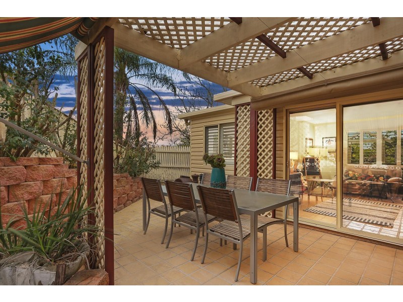 1 Hythe Place, Glen Alpine NSW 2560