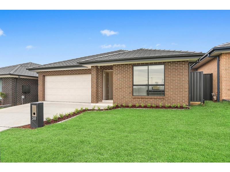 38 Arena Street, Spring Farm NSW 2570