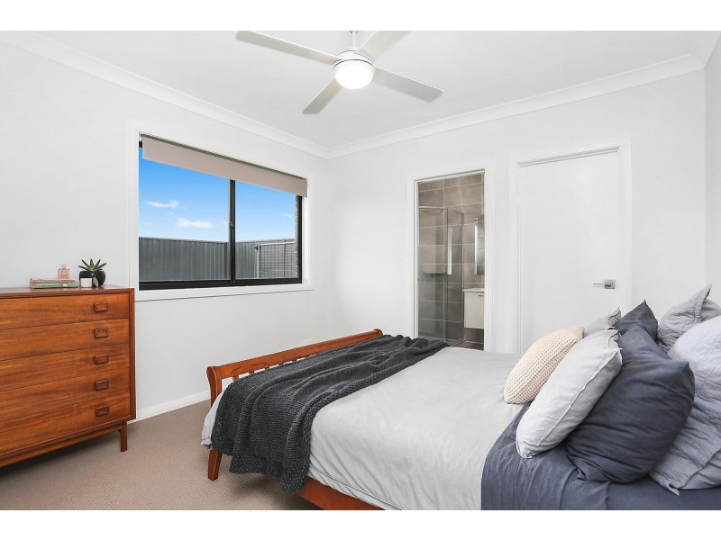 38 Arena Street, Spring Farm NSW 2570