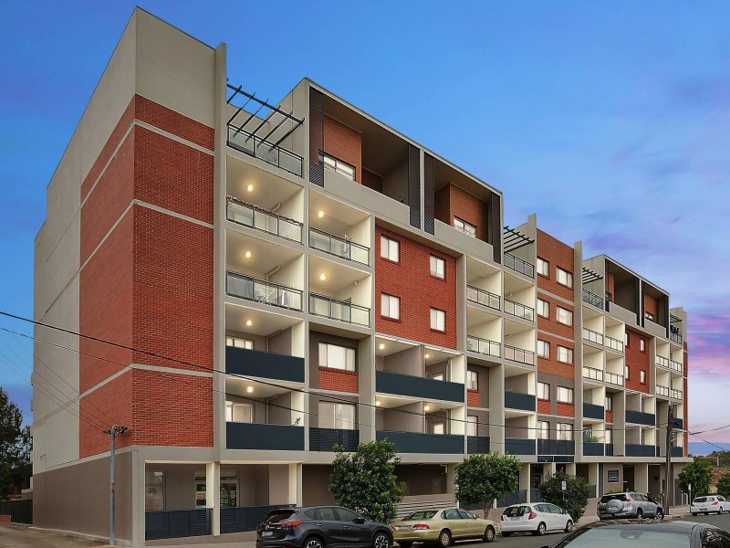 29/3 Warby Street, Campbelltown NSW 2560