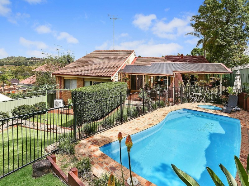 4 Northbury Court, Glen Alpine NSW 2560