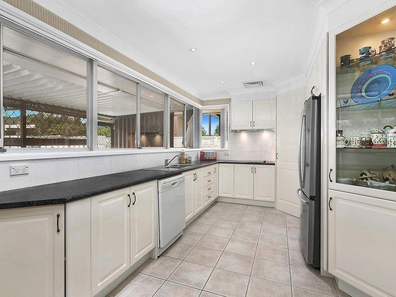 6 Warrina Road, Bradbury NSW 2560