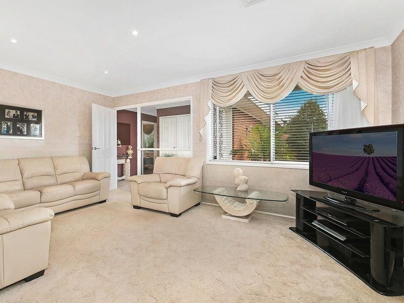 6 Warrina Road, Bradbury NSW 2560