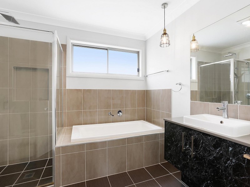 26 Thorpe Circuit, Oran Park NSW 2570