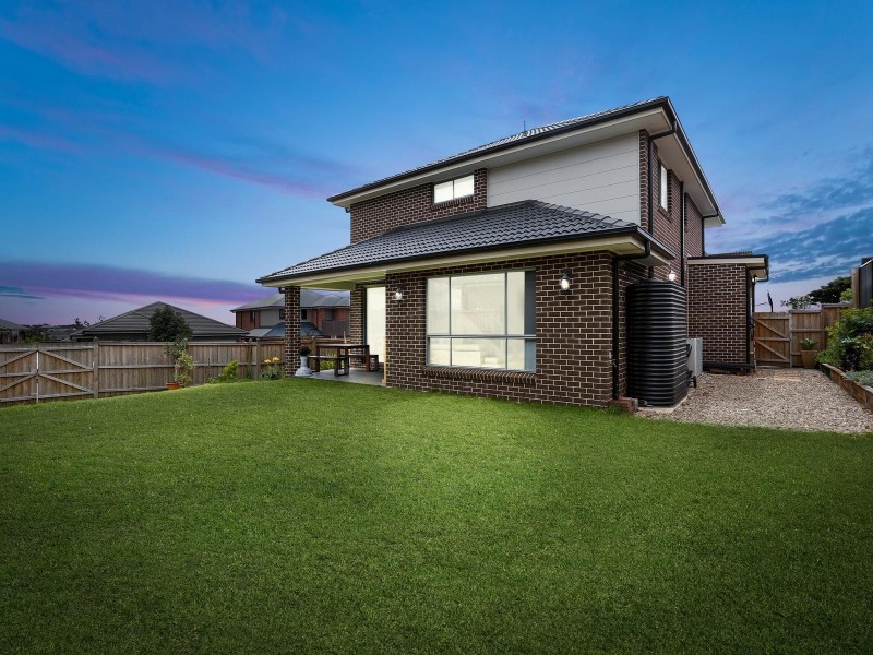 26 Thorpe Circuit, Oran Park NSW 2570