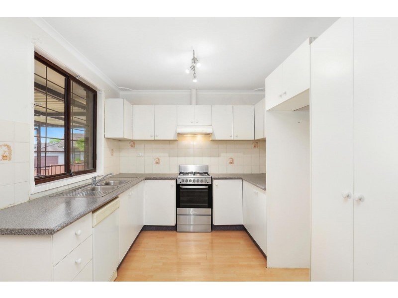 27 Chaucer Street, Wetherill Park NSW 2164