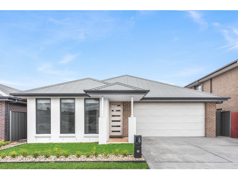 6 Hollows Drive, Oran Park NSW 2570