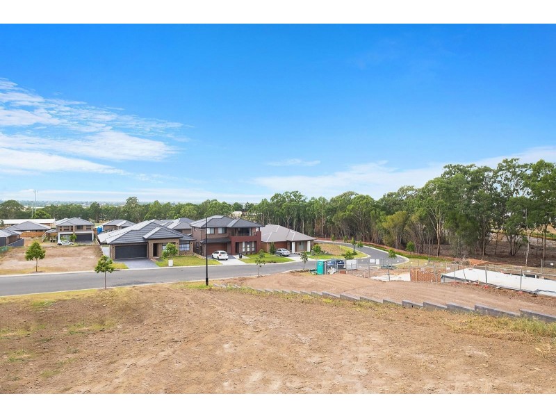 18 Fleming Drive, Campbelltown NSW 2560