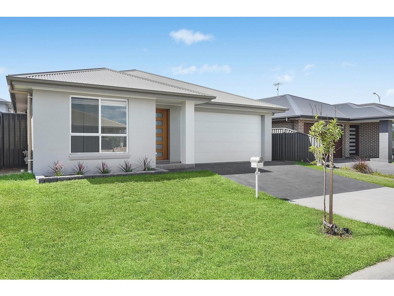 6 Arena Street, Spring Farm NSW 2570