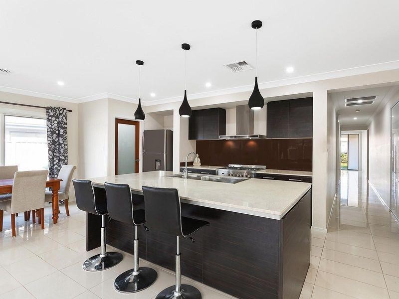 6 Maize Avenue, Spring Farm NSW 2570