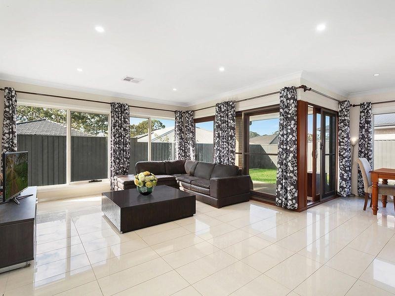 6 Maize Avenue, Spring Farm NSW 2570