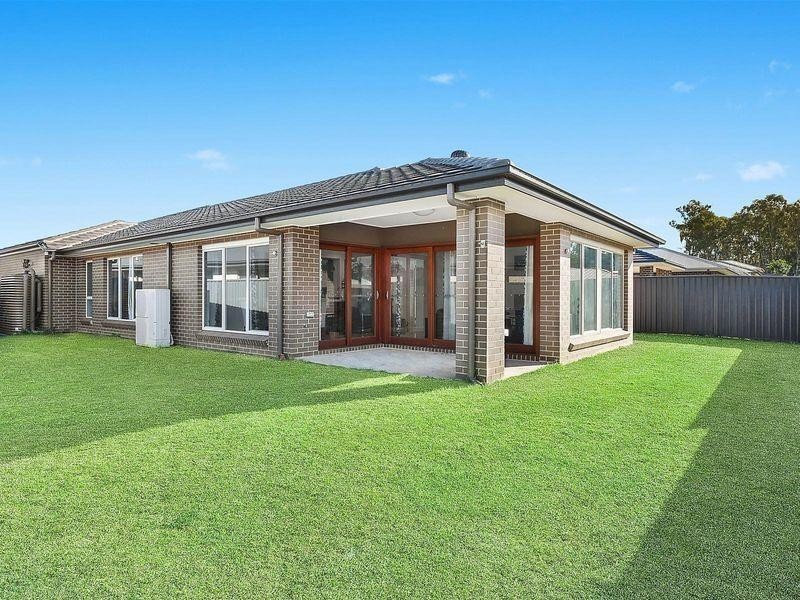 6 Maize Avenue, Spring Farm NSW 2570
