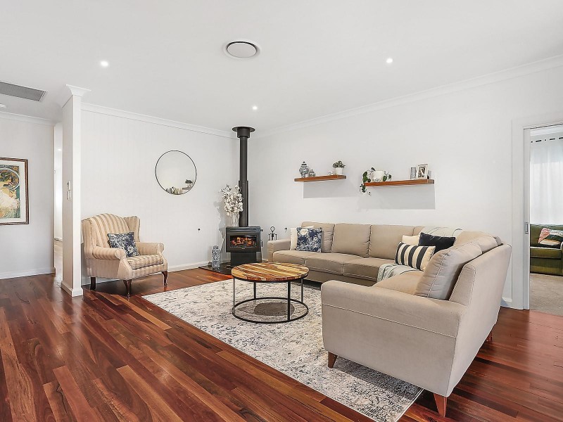 10 Frank Brooking Close, Camden South NSW 2570