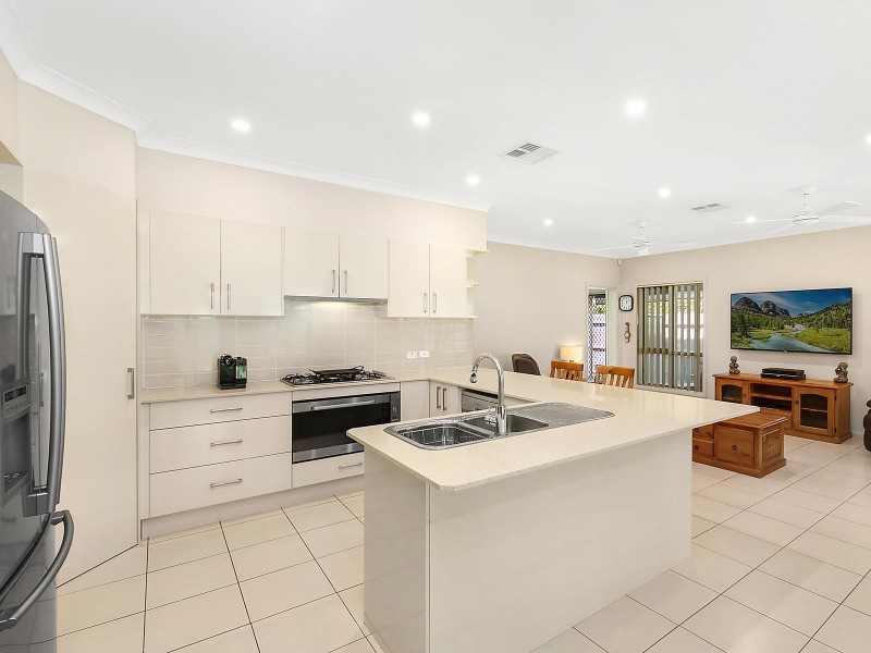 1 Holland Drive, Spring Farm NSW 2570