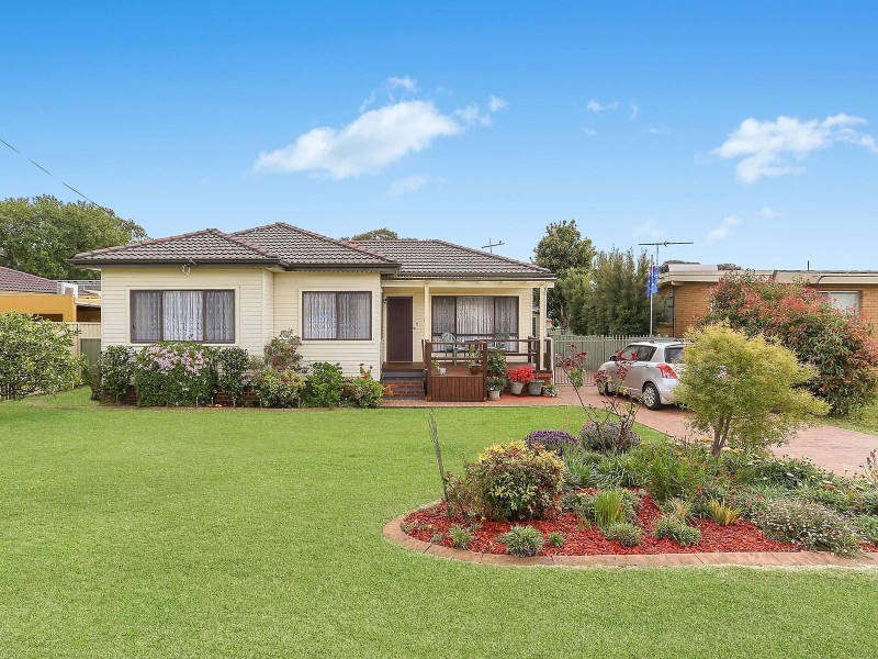 5 Brenda Street, Ingleburn NSW 2565