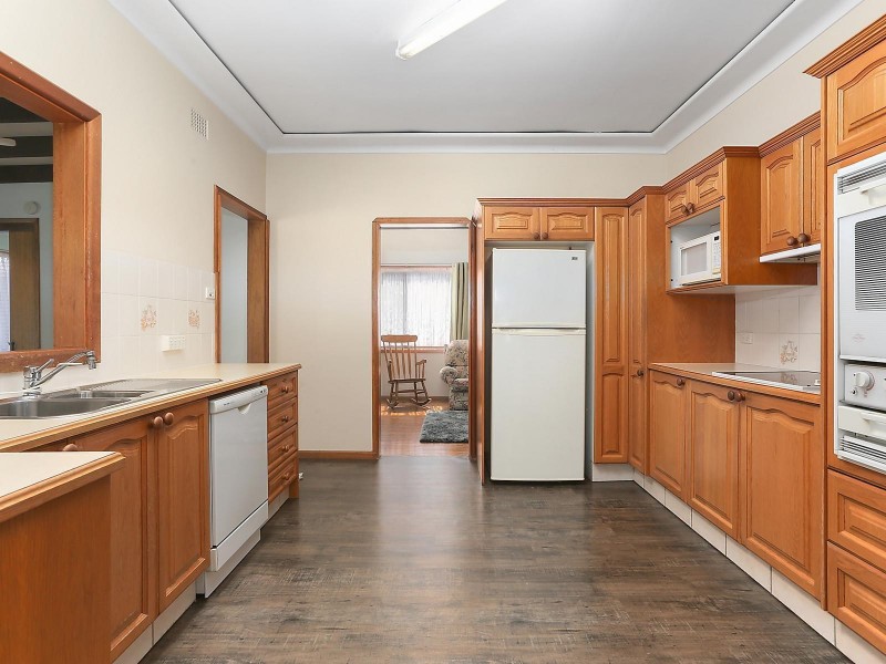 5 Brenda Street, Ingleburn NSW 2565