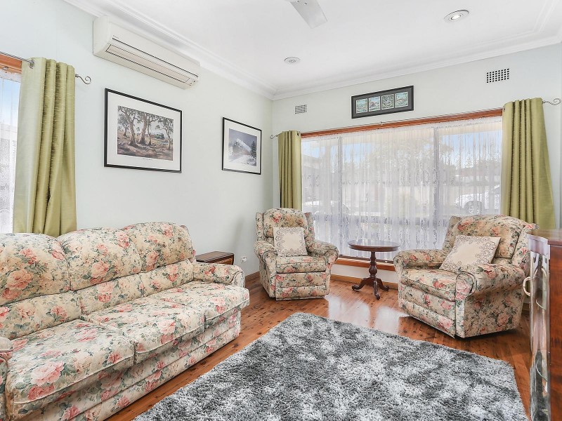 5 Brenda Street, Ingleburn NSW 2565