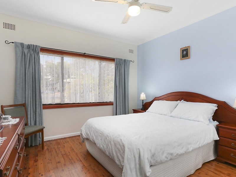 5 Brenda Street, Ingleburn NSW 2565