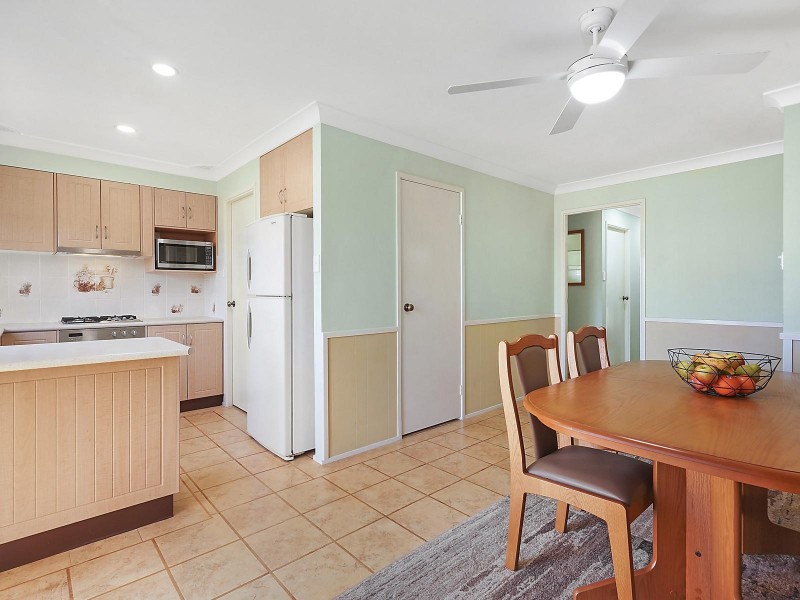 61 Demetrius Road, Rosemeadow NSW 2560