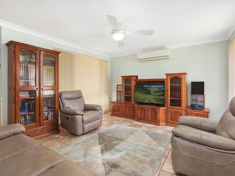 61 Demetrius Road, Rosemeadow NSW 2560