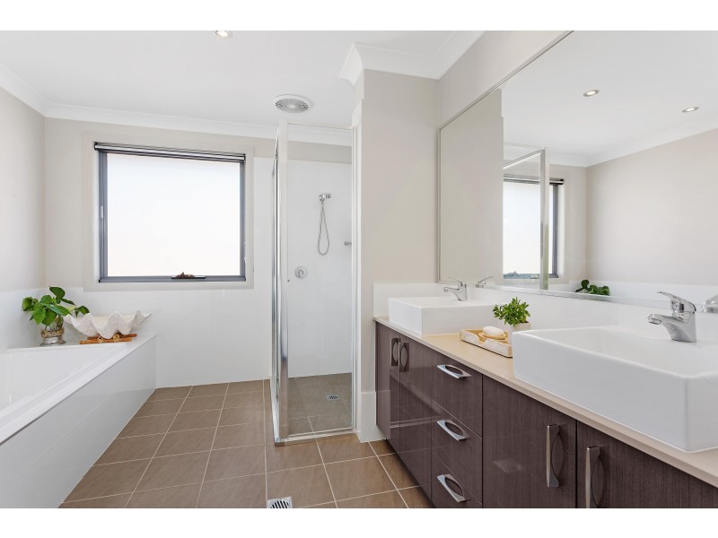 11 Redcap Street, Spring Farm NSW 2570