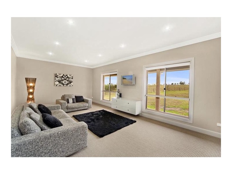 244  Donald’s Range Road, Razorback NSW 2571