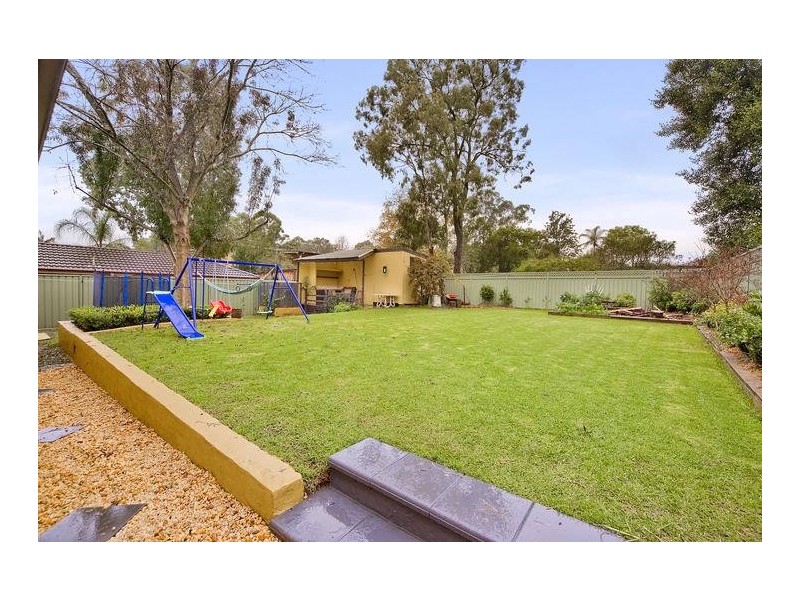 6 Bowman Avenue, Camden South NSW 2570