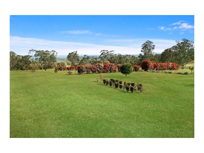 825  Mount Hercules Road, Razorback NSW 2571