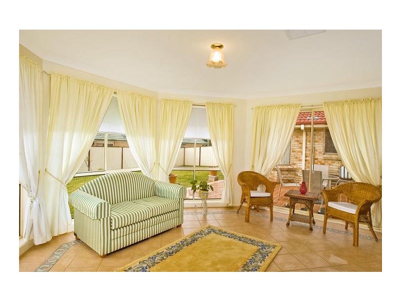 16 Railway Parade, Douglas Park NSW 2569