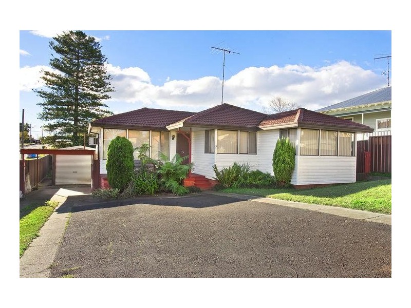 5 Mowatt Street, Narellan NSW 2567