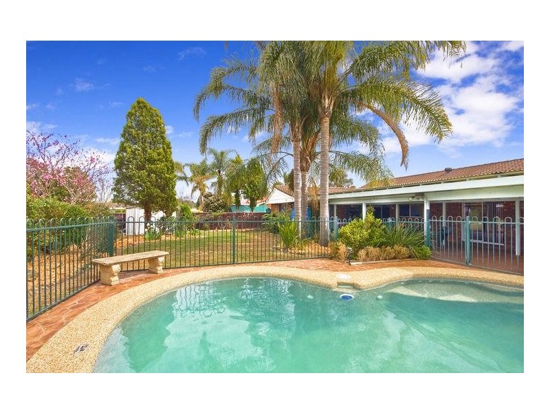 13 West Place, Camden South NSW 2570