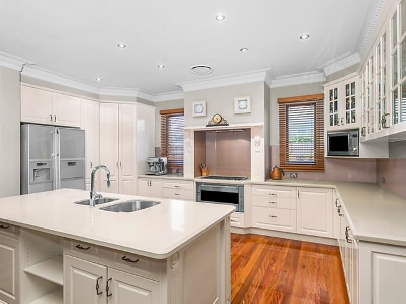 16 Macarthur Circuit, Camden Park NSW 2570