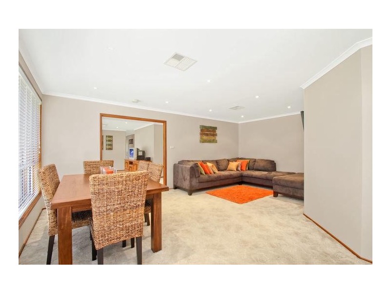27 Mary Street, The Oaks NSW 2570