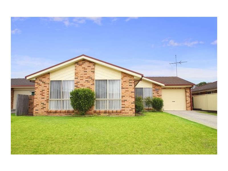 13 Nymboida Avenue, Hoxton Park NSW 2171