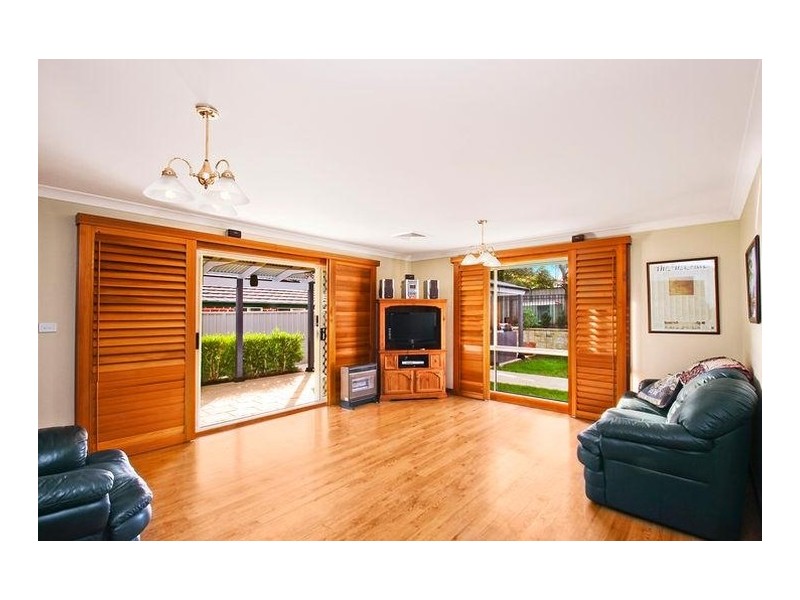 22 Packenham Place, Mount Annan NSW 2567