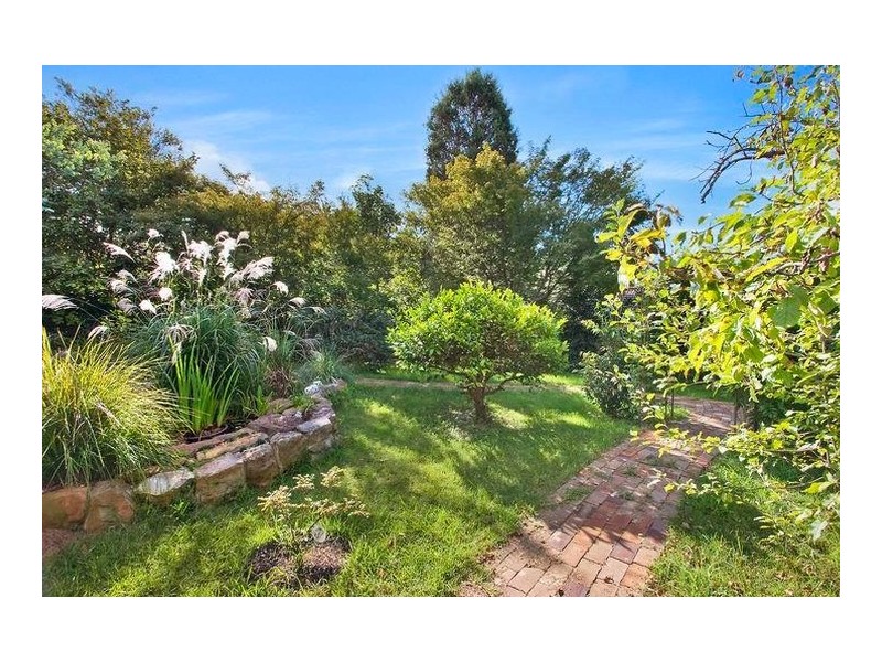 3 Parkes Street, Wentworth Falls NSW 2782