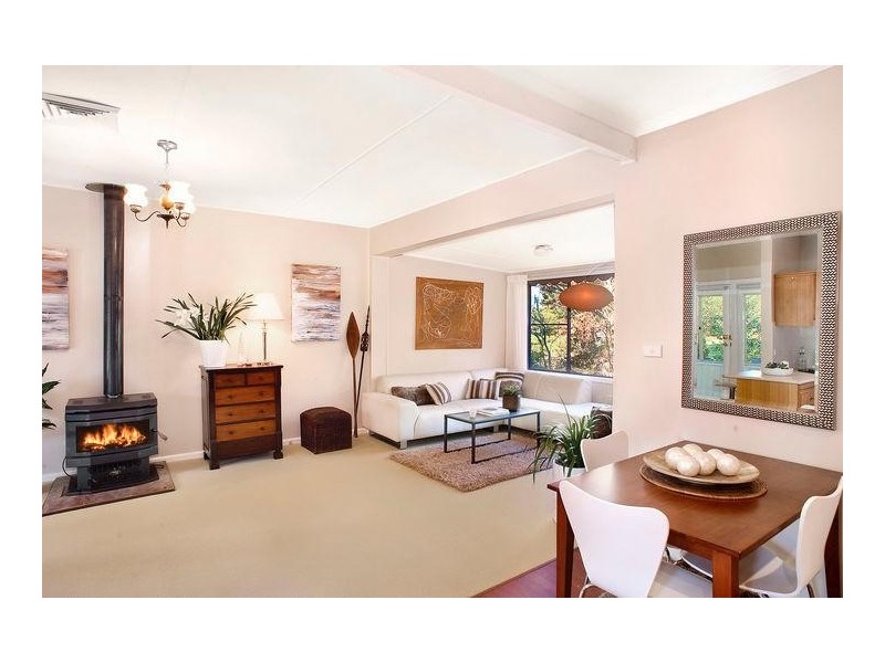 4  Armstrong Street, Wentworth Falls NSW 2782