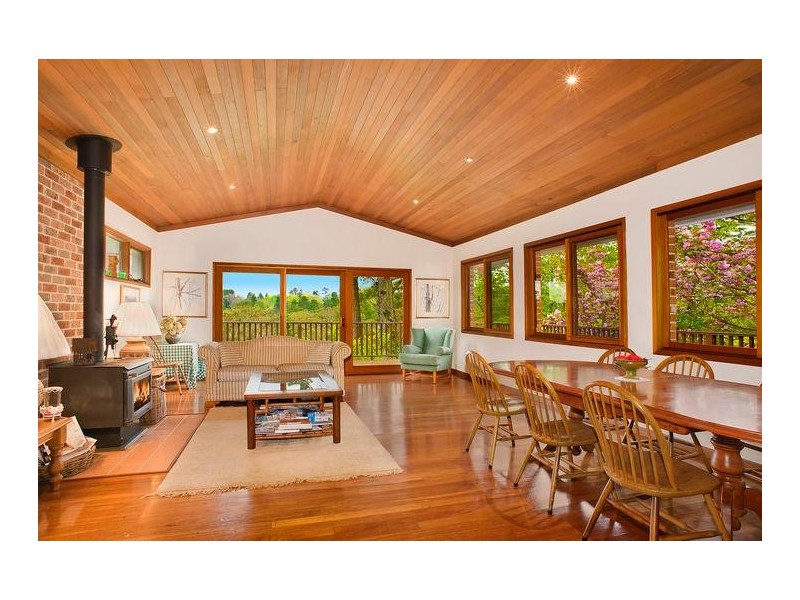 67 Dalrymple Avenue, Wentworth Falls NSW 2782