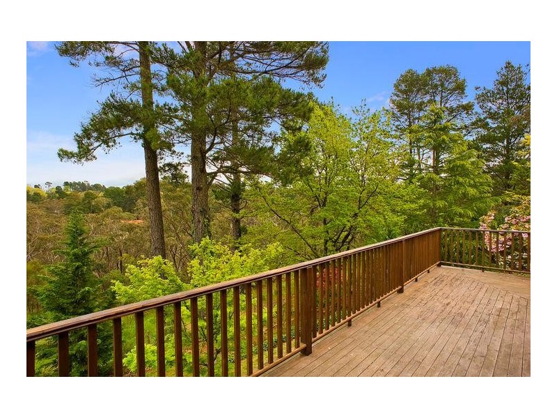 67 Dalrymple Avenue, Wentworth Falls NSW 2782