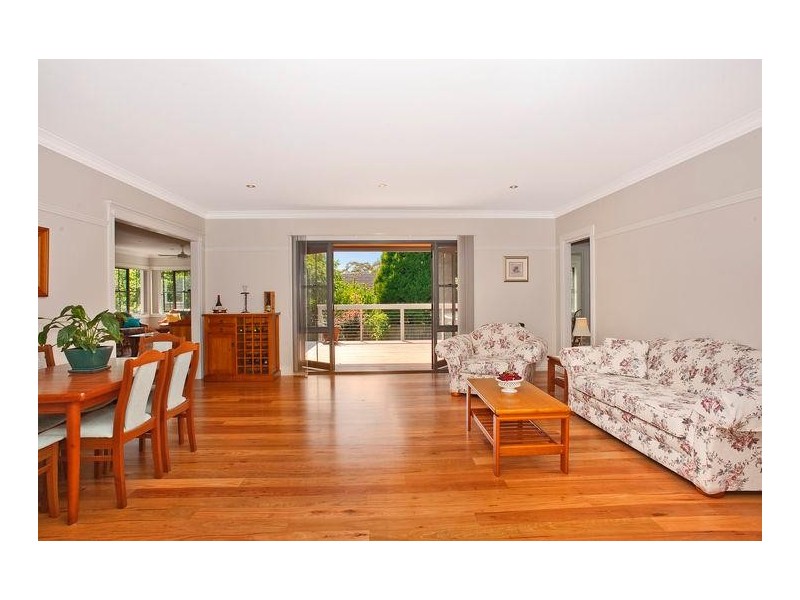 14 Erica Road, Wentworth Falls NSW 2782