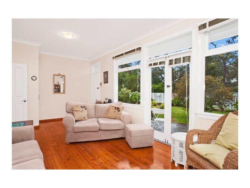 81 Raymond Road, Springwood NSW 2777