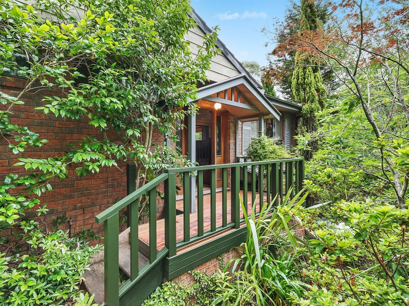 26 Bellevue Road, Wentworth Falls NSW 2782