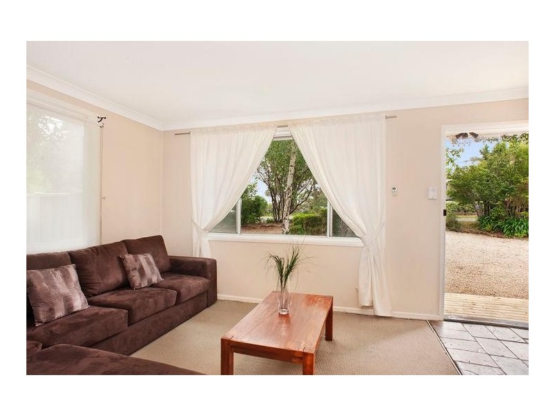 99 Henderson Road, Wentworth Falls NSW 2782