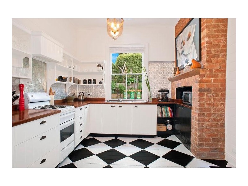 10 Lovel Street, Katoomba NSW 2780