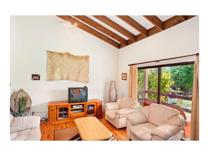 44 Bass Road, Wentworth Falls NSW 2782