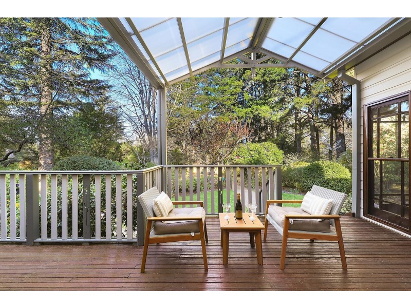 4 Mimosa Avenue, Wentworth Falls NSW 2782