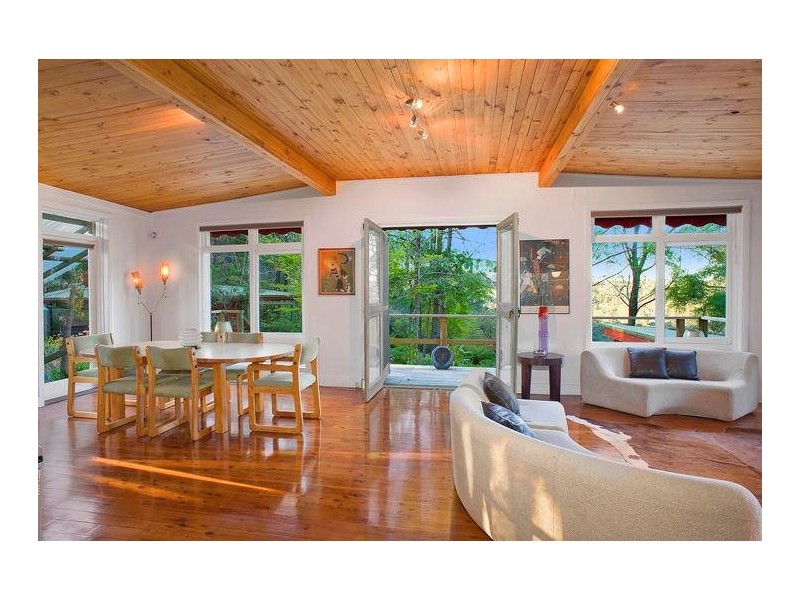 52 Albert Road, Bullaburra NSW 2784